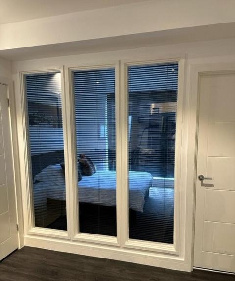 Stunning Flat With Parking Free Near Sutton Station Apartment Cheam Екстериор снимка